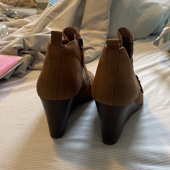 Caslon Bootie - Picture 5 of 6